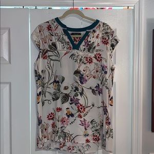 Maternity flowered Blouse, size small